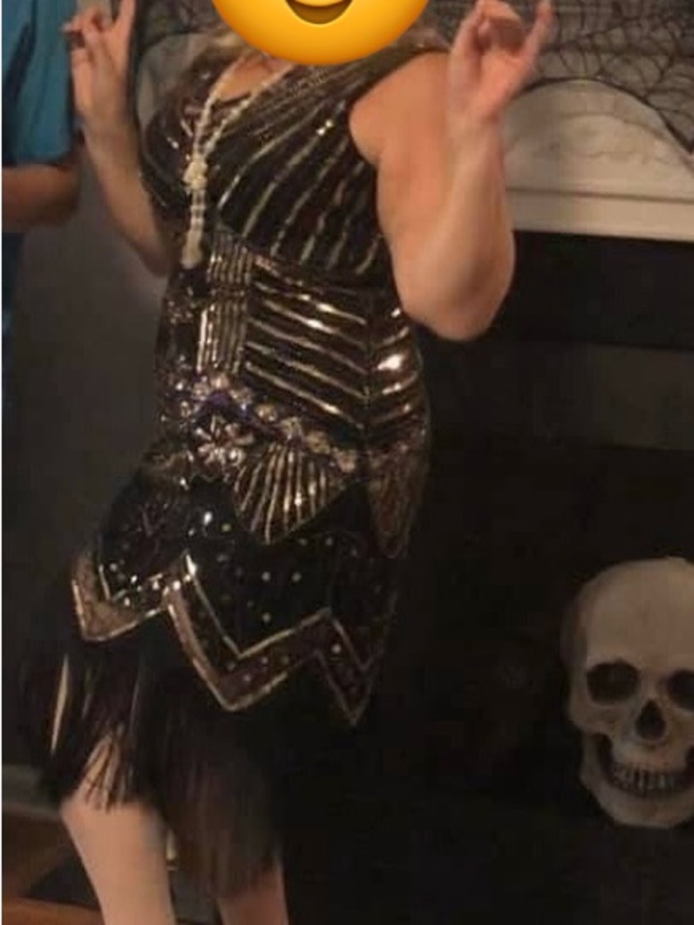 Black & Gold sequined Flapper Dress - Picture 4 of 4